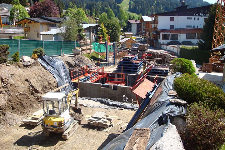 facade en contre-bas