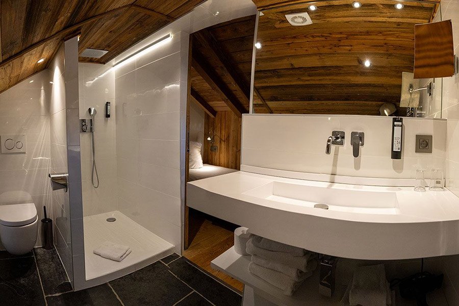 suite junior 5/6 personnes salle de bain